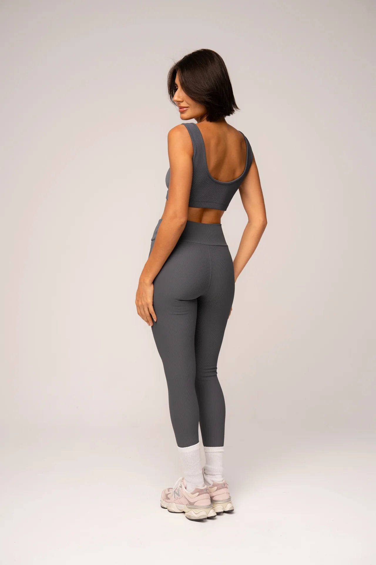 Conjunto Legging e Top Alças Retas Cinza