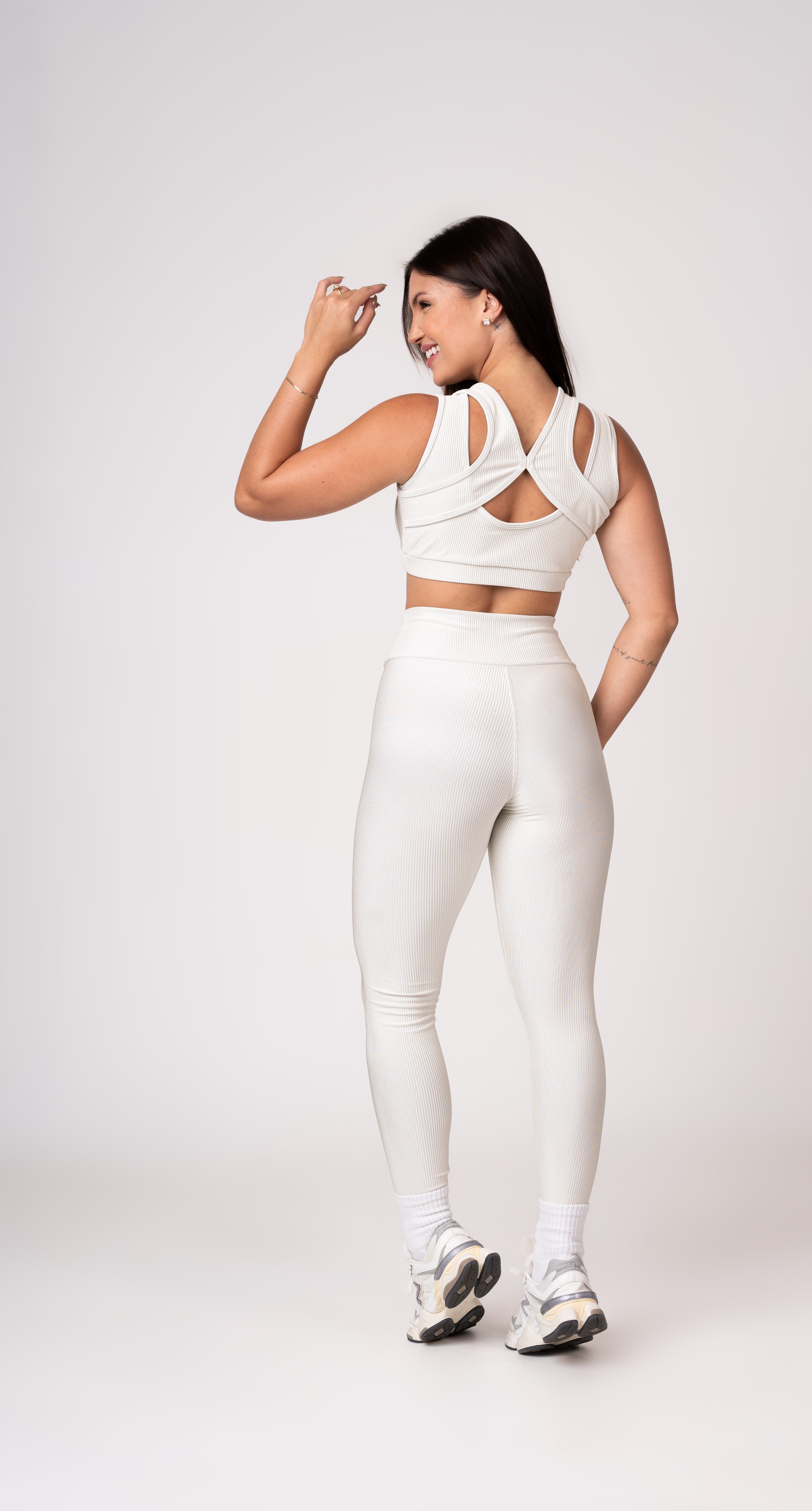 Conjunto Off White Legging e Top Borboleta